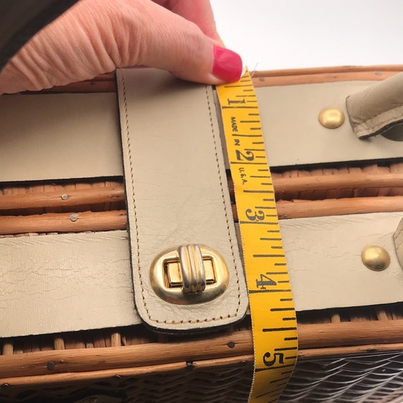 Vintage Woven Wicker Handbag w/ Leather Trim - Picture 10 of 13